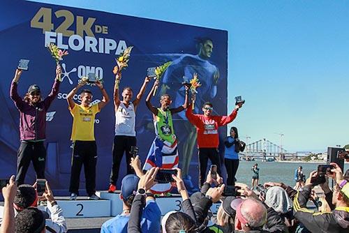 Samuel Souza do Nascimento venceu a Maratona de Florianópolis / Foto: Huan Gomes